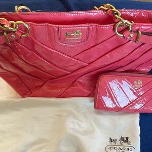 Like new coach bag with matching wallet coral